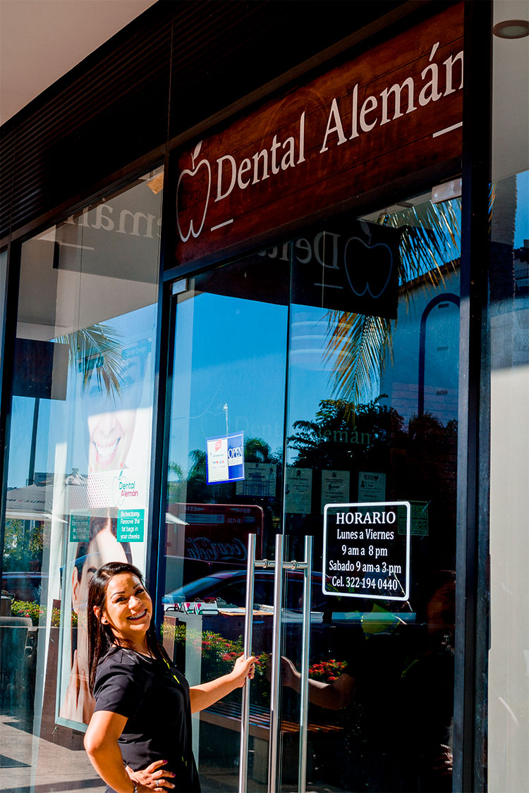 Dra Lupita Door Dental Aleman Puerto Vallarta
